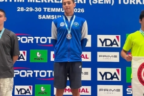 buyuksehir-belediyesporlu-yuzuculerden-3-madalya-hyNni7zN.jpg