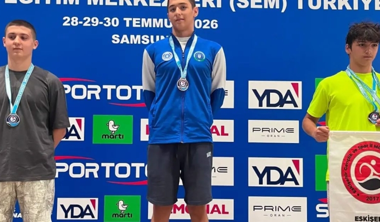 buyuksehir-belediyesporlu-yuzuculerden-3-madalya-hyNni7zN.jpg