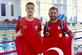 denizli-buyuksehir-belediyesporlu-yuzuculer-altin-madalyalari-topladi-WTEt6HHW.jpg
