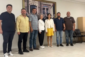 edirne-gazeteciler-derneginden-vali-yardimcisi-buyuknalcaciya-hayirli-olsun-ziyareti-plxnImiB.jpg