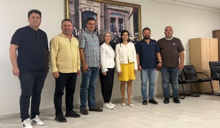 edirne-gazeteciler-derneginden-vali-yardimcisi-buyuknalcaciya-hayirli-olsun-ziyareti-plxnImiB.jpg