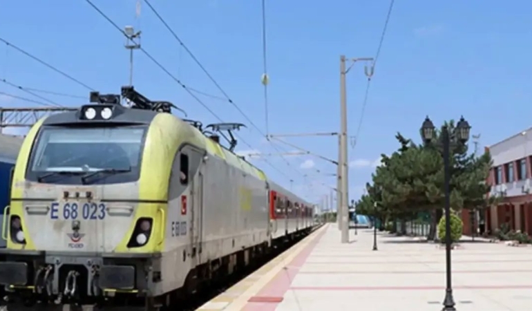 edirne-halkali-bolgesel-tren-seferleri-iki-gun-iptal-ct1EQkzU.jpg