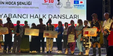 efes-selcuk-halk-oyunlari-ekibinden-muhtesem-performans-eXMvTCnU.webp