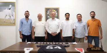 geyvesporda-yeni-donem-NttyhWZ3.jpg