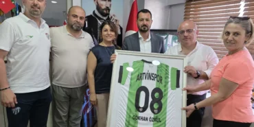 is-insani-ozkulden-artvinli-genclere-spor-destegi-cagrisi-Fi15vRfj.webp