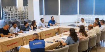izmir-bornovada-muhtarlar-toplantisi-yapildi-dlg2pTGE.webp