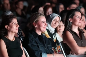 izmir-ciglide-acik-havada-sinema-keyfi-HIjtFbXT.jpg