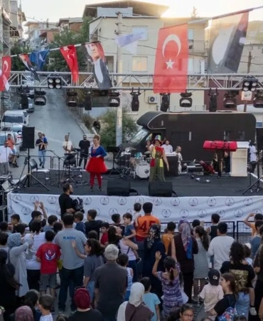 izmirde-mahalle-kulturu-yeniden-canlaniyor-B5qAtYwB.jpg