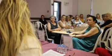 izmitte-konak-bulusmalari-yahya-kaptanli-kadinlari-agirladi-4brFNlPY.webp
