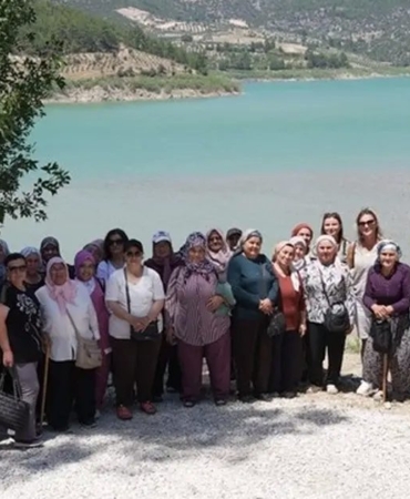 kadinlar-kentin-degerleriyle-bulusuyor-KBgCHH5G.jpg