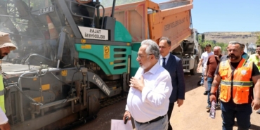 kayseri-talasta-asfalt-yili-hiz-kesmiyor-Yk1DKtlY.jpg