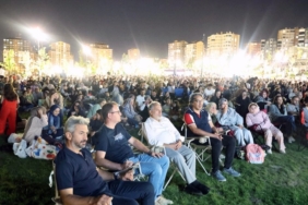 kayseri-talasta-yaz-aksamlari-acik-hava-sinemasiyla-renklendi-tv69c39y.jpg