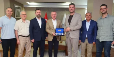 kocaelide-baskan-buyukakin-stk-temsilcilerini-agirladi-OgR3MtO7.webp
