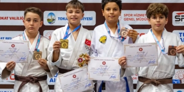kursulerin-degismeyen-adresi-kagitspor-JIS6NT1J.jpg