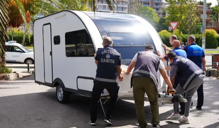 maltepe-sahilinde-karavan-denetimleri-YhKZPMVy.jpg