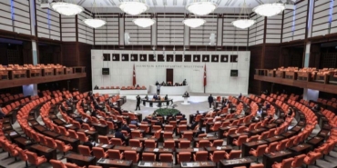 tbmmdeki-sandalye-dagilimi-yeniden-sekillendi-iste-son-durum-bsbDnO2W.jpg