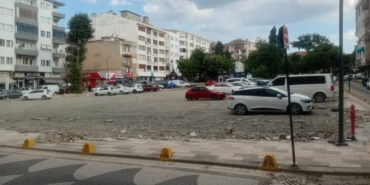 ali-pasa-carsisinin-yeri-otopark-oldu-toz-sorunu-basladi-gozler-belediyede-dCVnjgfF.jpg