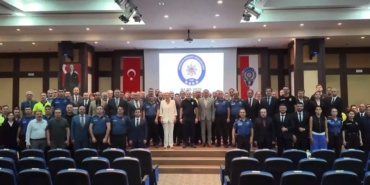 antalya-emniyetinde-66-personele-odul-emekliye-ayrilan-33-personele-plaket-M8aWK2lW.jpg