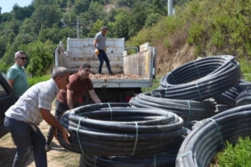 antalyada-ureticiye-sulama-borusu-destegi-4ReJd6pM.jpg