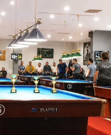 assimde-11-masa-7-yillik-bilardo-hikayesi-mBysM1ml.jpg