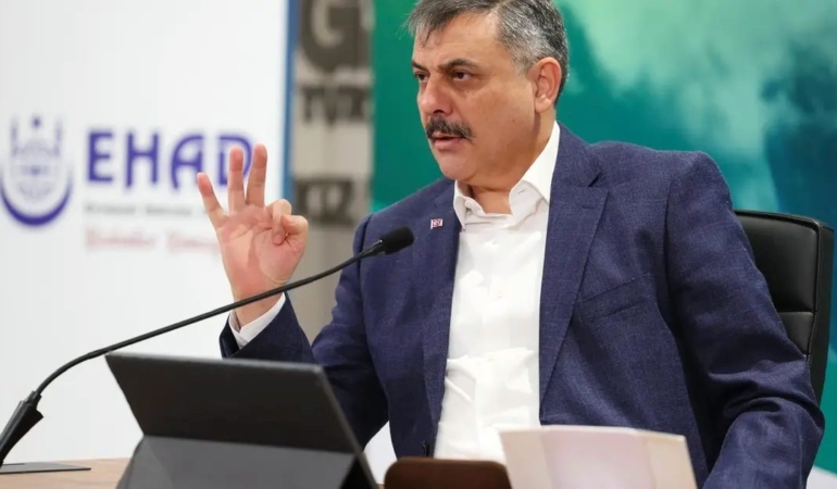 bakan-ciftci-hafizlarla-ihy-ve-ins-kampi-kapanisinda-bulustu-SUXy8Oaa.jpg