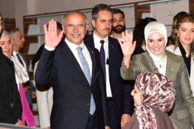 bakan-goktastan-malatya-sehir-kutuphanesine-tam-not-OLXnY7Of.jpg