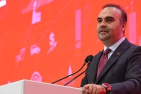 bakan-kacir-turkiye-ekonomisi-24-ceyrektir-buyuyor-dEskjwEa.jpg