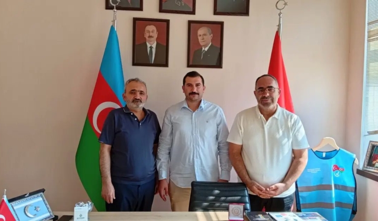 bakude-azerbaycan-turkiye-kardesligi-icin-ulku-ocaklari-adimi-cCxbAbw1.jpg