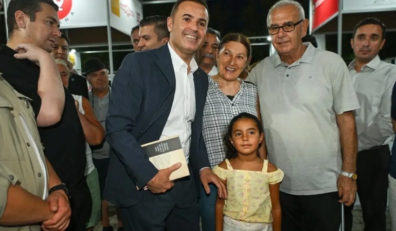 balikesir-edremit-kitap-fuarinda-kultur-ve-sanat-bulustu-jvuYduy4.jpg
