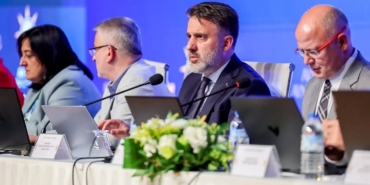 baskan-vekili-biba-asfalt-calismalarini-12-kat-artirdik-yYIauMbp.jpg