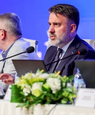 baskan-vekili-biba-asfalt-calismalarini-12-kat-artirdik-yYIauMbp.jpg