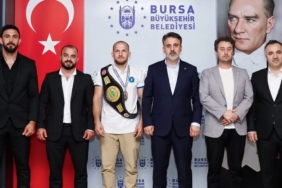 baskan-vekili-biba-dunya-sampiyonu-guresciyi-agirladi-Yi2C2EeD.jpg