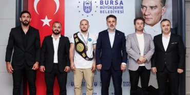 baskan-vekili-biba-dunya-sampiyonu-guresciyi-agirladi-Yi2C2EeD.jpg