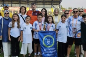 bursa-buyuksehir-belediyesporlu-okculardan-3-madalya-GIae66ia.jpg