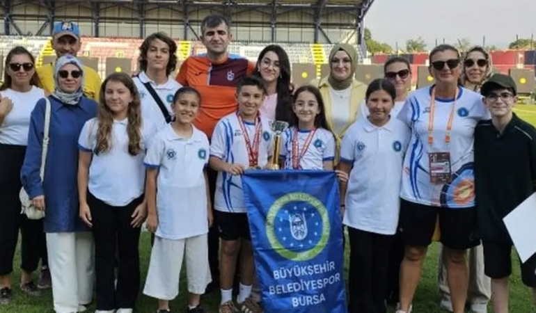 bursa-buyuksehir-belediyesporlu-okculardan-3-madalya-GIae66ia.jpg
