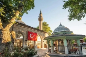 bursa-inegolde-kandillik-helva-ikrami-HbyLXFN6.jpg