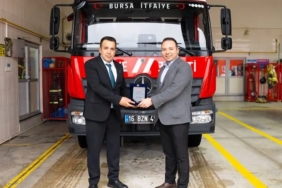 bursa-itfaiyesi-filosunu-guclendiriyor-10-yeni-arac-goreve-basladi-ux6hAbFx.jpg