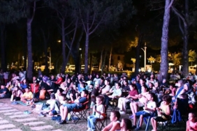 bursa-iznikte-yazlik-sinema-sezon-finali-yapti-OYg59U1F.jpg