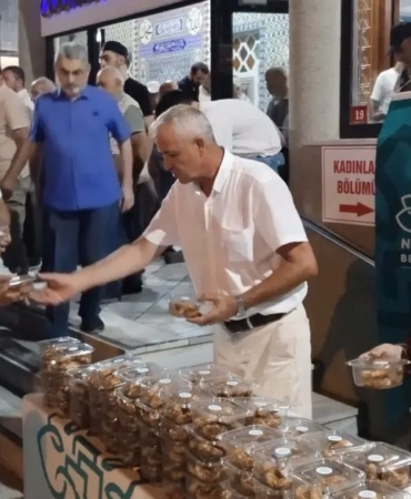 bursa-niluferden-kandil-simidi-ikrami-2idTumns.jpg