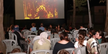 bursa-osmangazide-yazlik-sinema-keyfi-jjSOrwZy.jpg