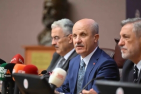 bursa-uygulamali-egitimin-ussu-oluyor-120-bin-ogrenci-is-hayatiyla-bulusacak-T5DcdM9x.jpg