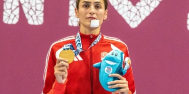 bursa-yildirimin-altin-kizi-zirvede-uF8jFjgH.jpg