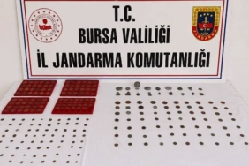 bursada-tarihi-eser-operasyonu-273-sikke-ve-18-obje-ele-gecirildi-p3B2BeK8.jpg