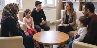 danismanlik-hizmetleriyle-ailelere-ucretsiz-destek-81-ilde-hizmete-devam-75Xbj3Tw.jpg
