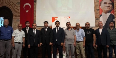 dekavdan-genclere-hukuk-ve-kariyer-bulusmasi-h7QuqVsI.jpg