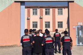 duzce-jandarmasindan-bir-haftada-184-olaya-mudahale-17-aranan-kisi-yakalandi-mx6sLMAw.jpg