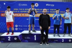 duzceli-omer-asaf-boksta-turkiye-ikincisi-oldu-7HZINicw.jpg