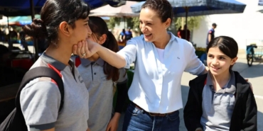 efes-selcuktan-ogrenciye-destek-yerel-esnafa-nefes-mRyhj3Rt.jpg