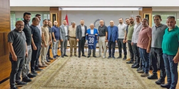 erciyes-38-fkdan-baskan-memduh-buyukkilica-ziyaret-nwT2bFOJ.jpg