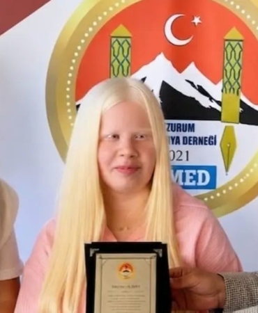 ermedden-engelsiz-medya-guclu-gelecek-projesiyle-anlamli-farkindalik-RpsCi7WX.jpg